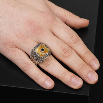  Vintage Handmade Squeeze Amber Ring with Micro Onyx Stone - 6