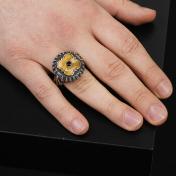  Vintage Tiger Eye and Black Onyx Knife Ring - 6